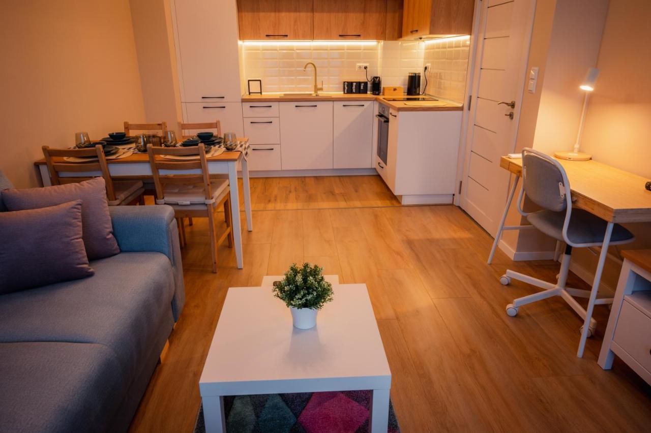 Emerald Suite With Private Parking Varna Exterior foto